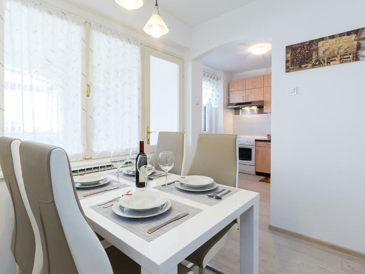 Villa Mira Tar-Vabriga Εξωτερικό φωτογραφία