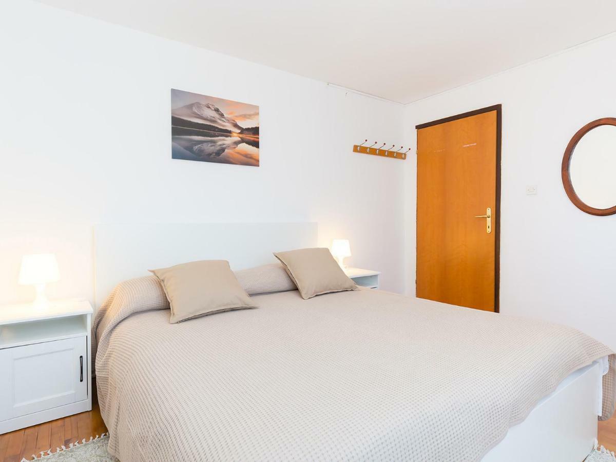 Villa Mira Tar-Vabriga Εξωτερικό φωτογραφία